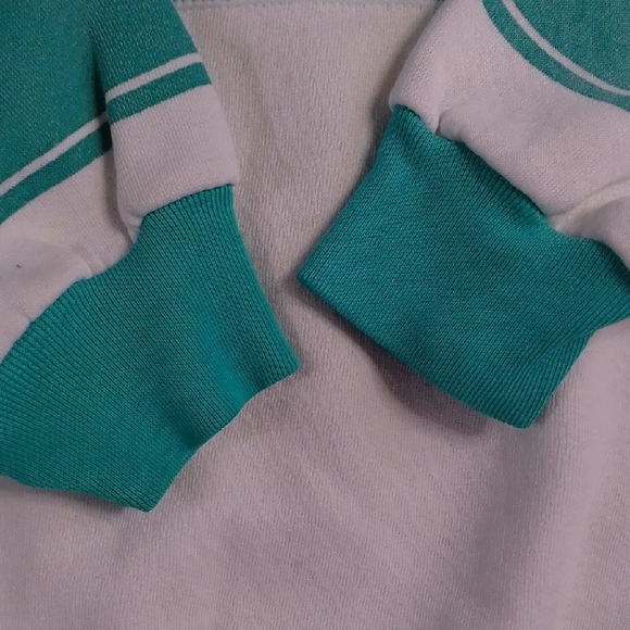 Vintage 90s BERMUDA Tourist White and Teal Sweater - Picture 11 of 12